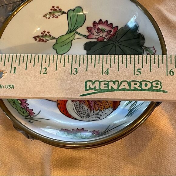 Mid century Porcelain Floral and Duck Brass Bowl set for hanging or display - Picture 17 of 17